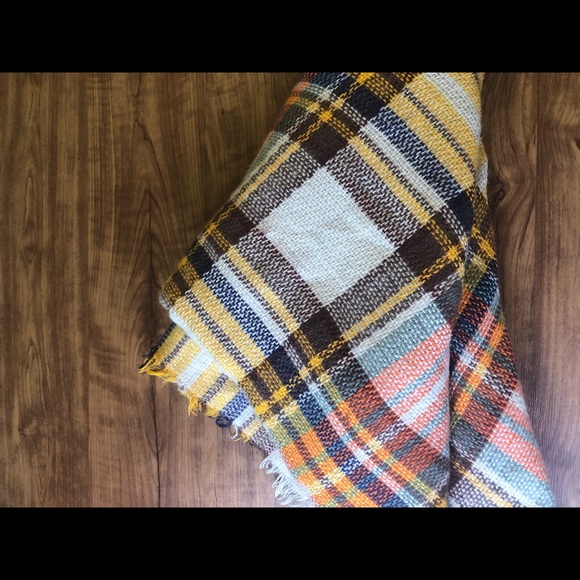 Oversized blanket scarf - Picture 3 of 4